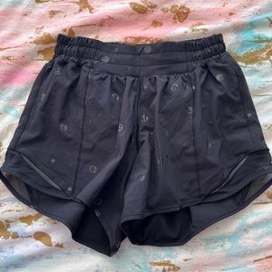 Lululemon black hotty hot shorts